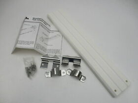 26321 Garelick Universal White Poly 15inch Transom Platform Ladders