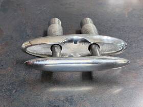 23-65157 Attwood B193 Marine Neat Cleat 4 1/2 Inch X 5/16 New