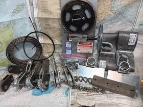2547.01 Boat Lift Distributors Inc. 3500/4500 Boatersft Resale Shop Of Tx 2409 Lift-needs Motor W 45oo Lb Capacity