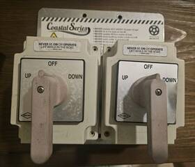 Bremas Bh09014 Dual Boat Lift Switch Set A1700-a Ca0200034v Maintained Lock-on
