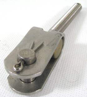 33-612 C.s. Johnson Csj/33-612 Turnbuckle Jaw Toggle Right Hand 1/2 Inch -20 Thread
