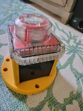 Ol800 Carmanah Marine Solar Obstruction Warning Light - Red Led Airfield