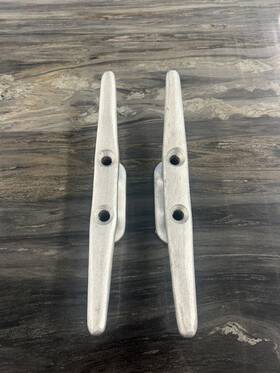 510-34300-00 Floe Dock Cleat Pair No Hardware