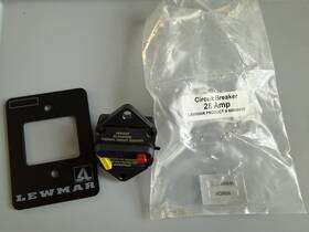 68000603 Lewmar 25 Amp Circuit Breaker #68000603 Brand New