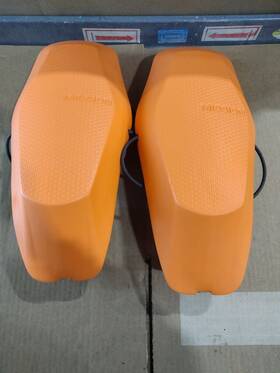 Roni-002-or Mission Ronin Jet Ski Fender 2 Pk -rush Orange Out Of Box / Dents
