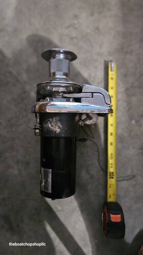 Quick 1000d Windlass Crystal Used And In Working Condition