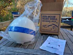 46370 Taylor Made New In Box 12 Inch Hard Shell Mooring Buoy White With Blue Stripe T3c