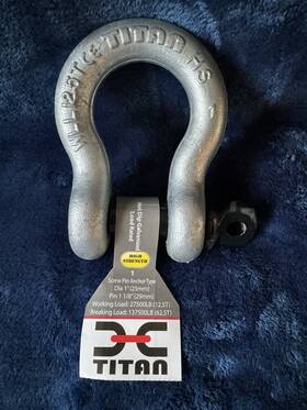 10319617 Titan 1-1/8 Inch High Test Anchor Shackle