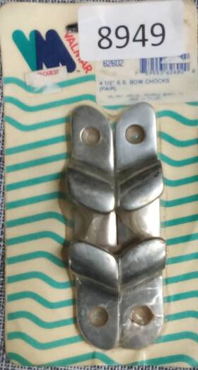 31251 Valmar Bow Chocks 316 Stainless
