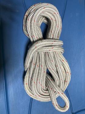 4054-20-00015 West Marine Double Braided Nylon Dock Line 30 Feet 5/8 Gold/red