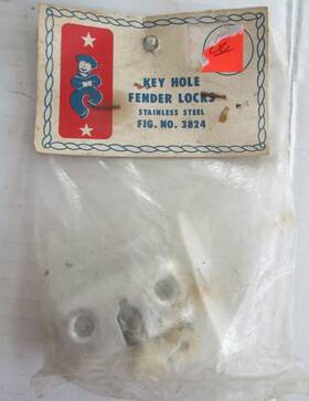 3824 Yankee Marine Fig No Mooring Key Hole Fender Lock Kit Pair A11