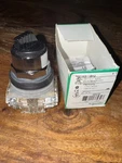 Schneider 9001-KS11BH2, Position Selector Switch, Maintain 30MM, 2NO + 2NC TT1. Fixed Price $99.95.